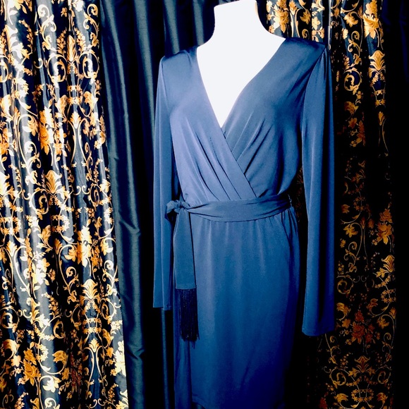 Dress - Picture 1 of 5